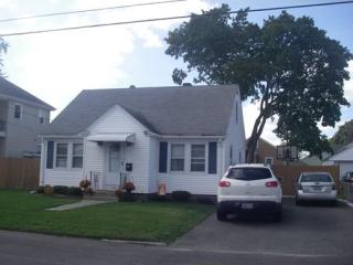 104 Bellevue Ave, Pawtucket, RI 02861-2408