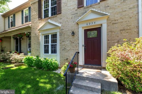 6034 Meyers Landing Ct, Springfield, VA 22015-2560