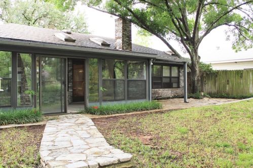 410 Granada Calle Ct, Granbury TX 76049-1476 exterior