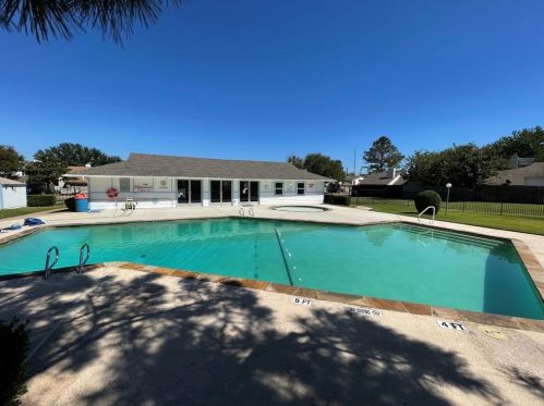 5010 Palo Alto Dr, Garland TX  exterior