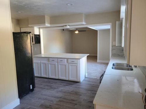 716 Ranier Cir, Garland TX exterior