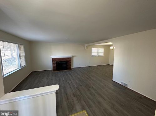 5810 Amelia St, Springfield VA  22150-3823 exterior