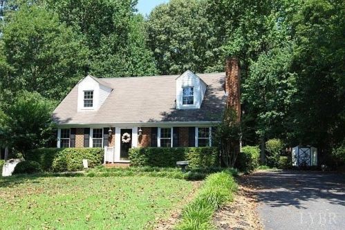 213 Valleywood Dr, Forest, VA 24551-2807