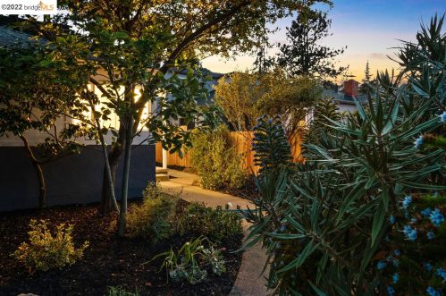 19249 Stanton Ave, Hayward, CA 94546-3228