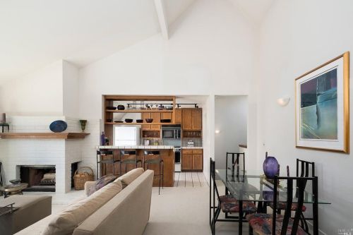 735 Miller Ave, Mill Valley, CA 94941-2953