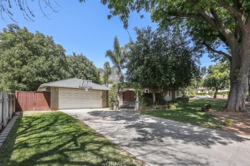 1995 Rincon Ave, Riverside CA  92506-1629 exterior