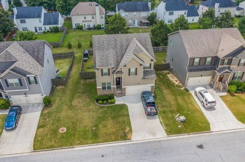 4159 Elm Trace Dr, Loganville, GA 30052-8423