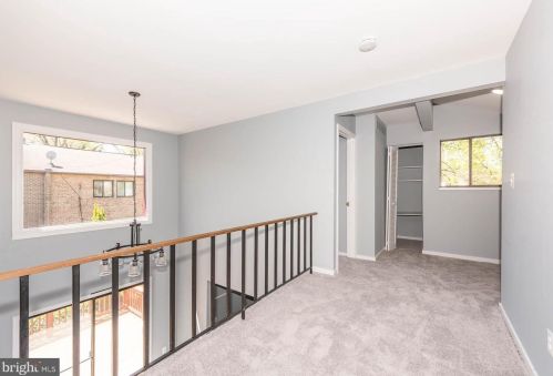 5612 Thicket Ln, Columbia MD  21044-2527 exterior