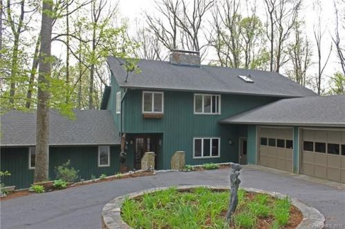 125 Pinkerton Cor, Fairview, NC 28730-7722