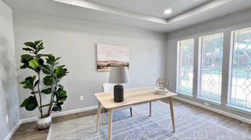 1044 Magnolia Dr, Carrollton TX  75007-4892 exterior