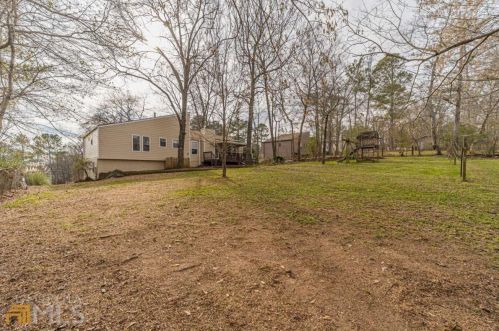 720 Jett Rd, Holly Springs, GA 30188-3202