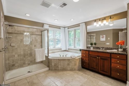 5 Poplar Ct, Dover NJ  07869-2429 exterior