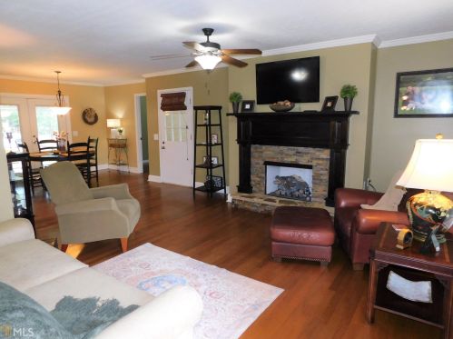 202 Chilton Cres, Lagrange, GA 30240-1108