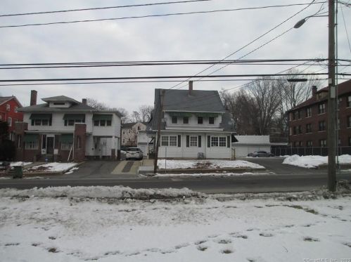 1581 Main St, Waterbury, CT 06704-2767