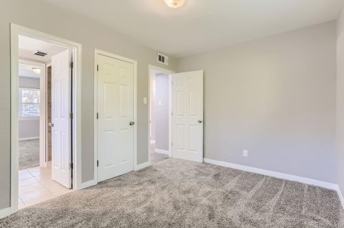 706 Troy Ct, Aurora CO 80011-6641 exterior