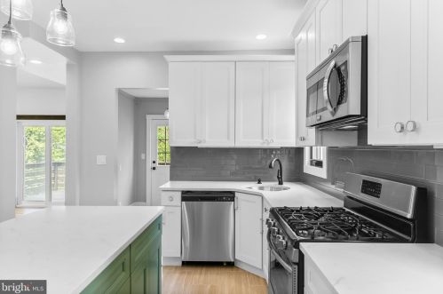 1671 Lawrence Rd, Trenton NJ 08648 exterior