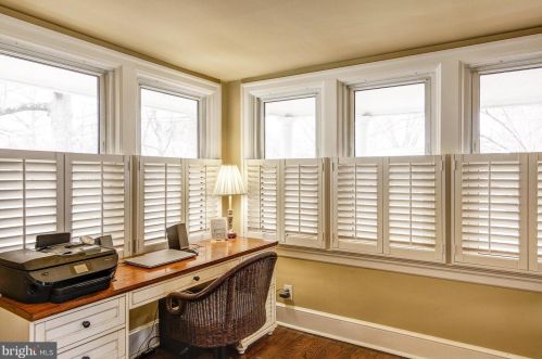 287 Wayne Ave, Tavistock NJ 08033-1008 exterior