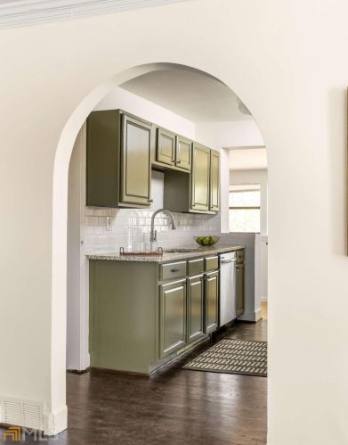 2498 Jewel St, Atlanta GA  30344-2827 exterior