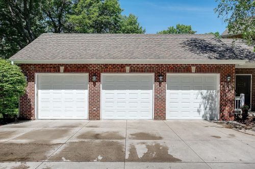 5 Hillcrest Dr, Saint Paul MN  55110-6101 exterior