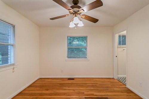 2870 Handy Dr, Atlanta GA  30318-7237 exterior