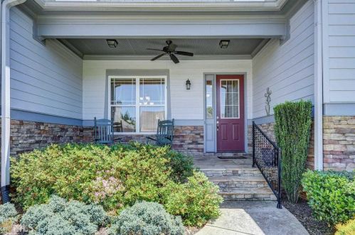 1093 Creekwood Cir, Madison, GA 30650-5077