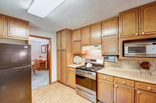 125 Oak Leaf Dr, Stockbridge GA  30281-4998 exterior
