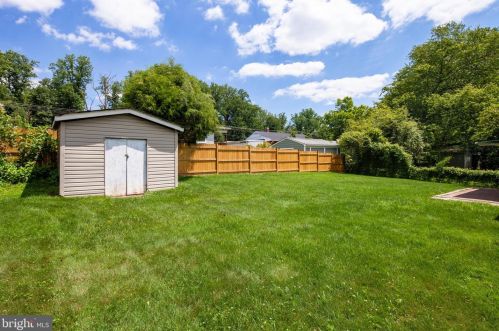 7512 Inzer St, Springfield VA  22151-2921 exterior