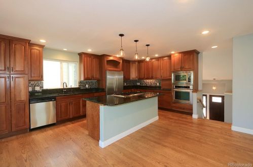 431 Somerset Dr, Lakewood, CO 80401