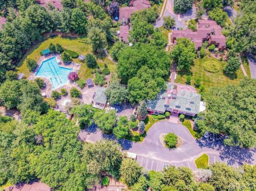 345 Sayre Dr, Princeton NJ  08540-5839 exterior