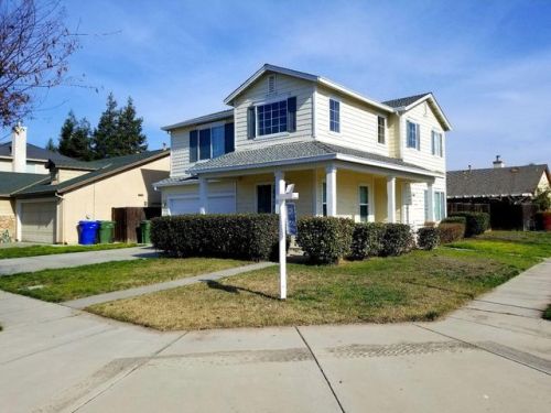 401 Meandering Ln, Turlock, CA 95382-7349