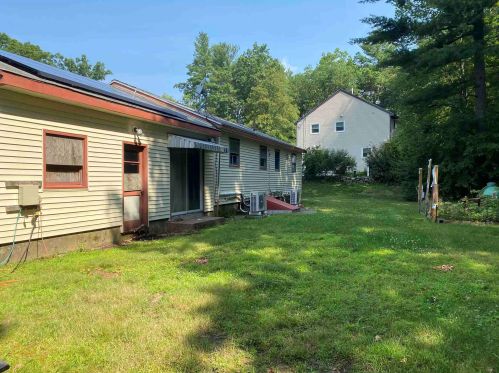 5 Tammy Cir, Nashua, NH 03062-1157