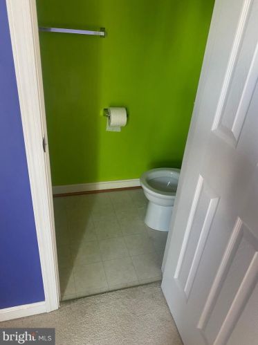 33 Union Ridge Dr, Charles Town, WV 25414-4990
