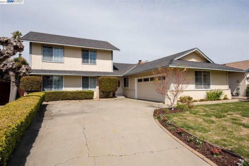 620 Brighton Way, Livermore, CA 94551-1872
