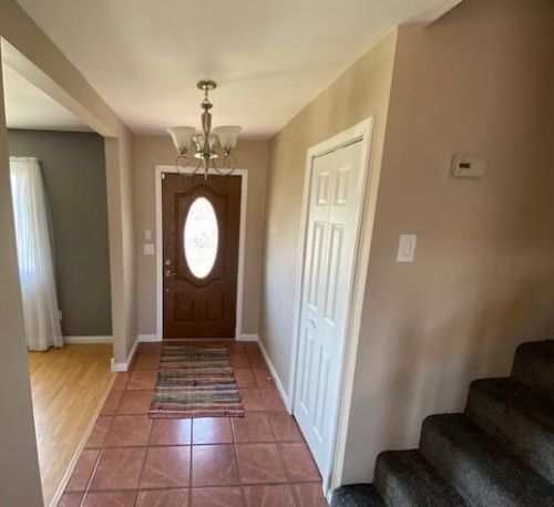 1400 97th Ave, Crown Point, IN 46307-2436