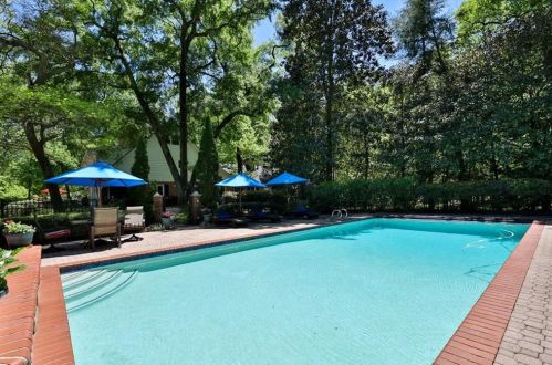 1630 Brandon Hall Dr, Atlanta GA  30350-3703 exterior