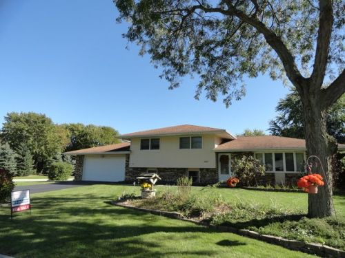 23837 Willow Ln, Minooka, IL 60447-9268