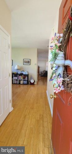 27 Scarlet Oak Dr, Princeton NJ  08540-4610 exterior