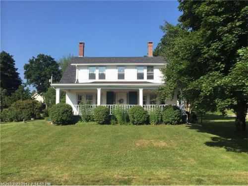 5 Charles St, Machias, ME 04654-1028
