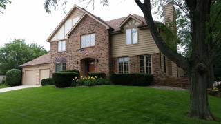 2507 Northpointe Dr, Bloomington, IL 61704-1403