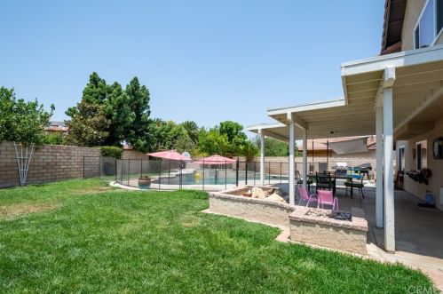 11421 Rancho Del Oro Dr, Riverside CA  92505-3582 exterior