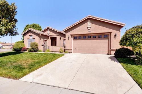 8201 Lake Willow Way, Elk Grove, CA 95758-8041