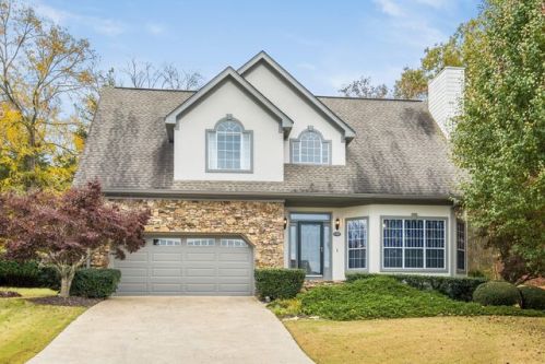 2320 Laurelton Creek Ln, Chattanooga, TN 37421-1858