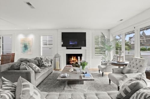 64 Cove Ave, Norwalk CT  06855-2412 exterior