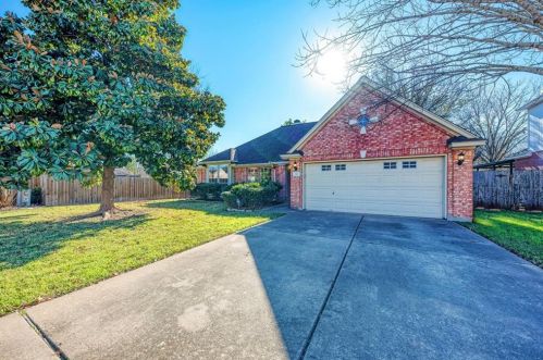 210 Glacier Dr, Cedar Park, TX 78613-2366