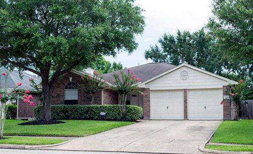 4607 Pleasant Trl, Fresno, TX 77545-9567