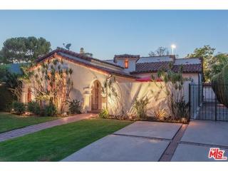 975 Schumacher Dr, Los Angeles, CA 90048-5345