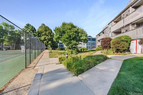 7303 Xenia Cir, Englewood CO 80112-1970 exterior