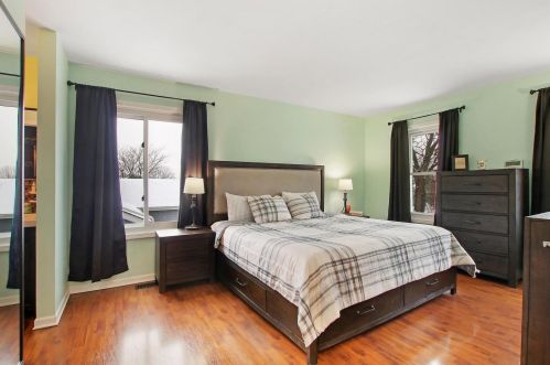 1078 Cliff View Ln, Carol Stream IL  60188-4633 exterior