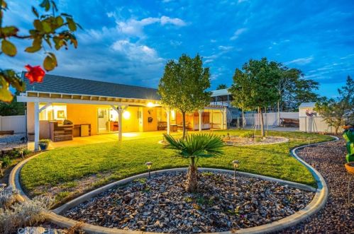 5518 Avenue, Lancaster, CA