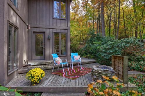 931 Forest Rd, Lancaster, PA 17601-2218
